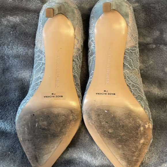 Banana Republic Lace Pumps - Picture 4 of 9